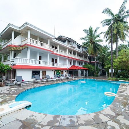 Treebo Kristal Sands Beach Resort Calangute Exterior photo