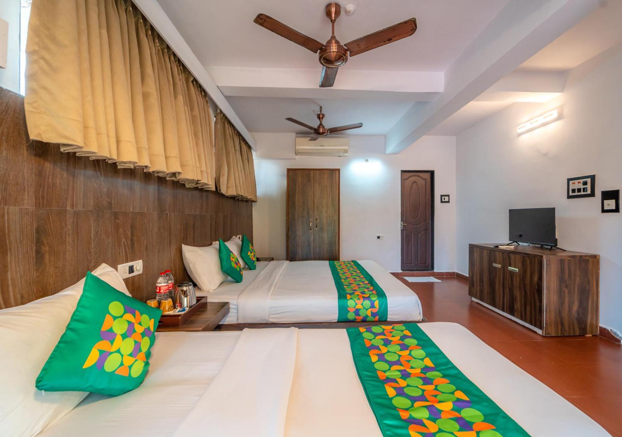 Treebo Kristal Sands Beach Resort Calangute Exterior photo